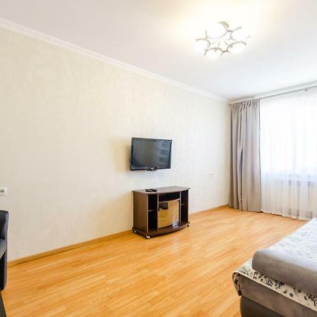 Artal Apartment On Obolonskaya Square 3 Kiev Esterno foto